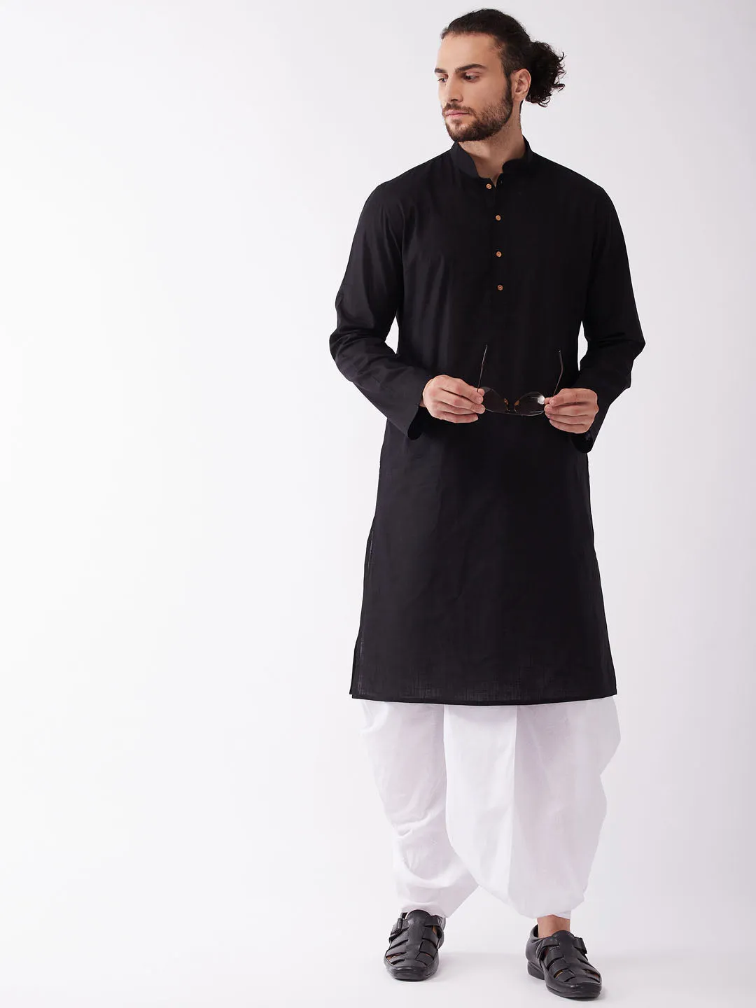 VASTRAMAY Black Cotton Blend Kurta Dhoti Set