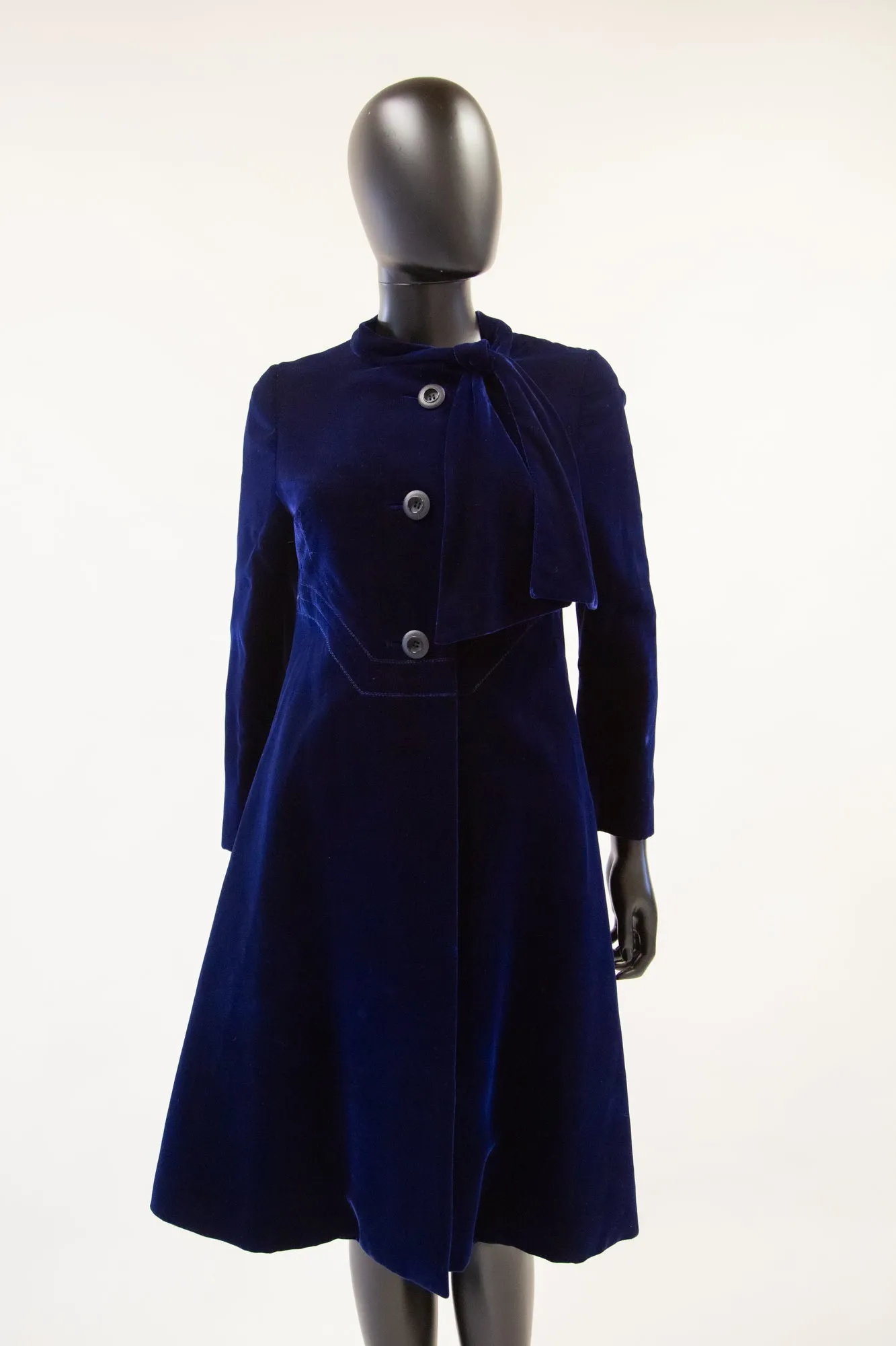 Vintage 1960s Hardy Amies Blue Velvet Coat