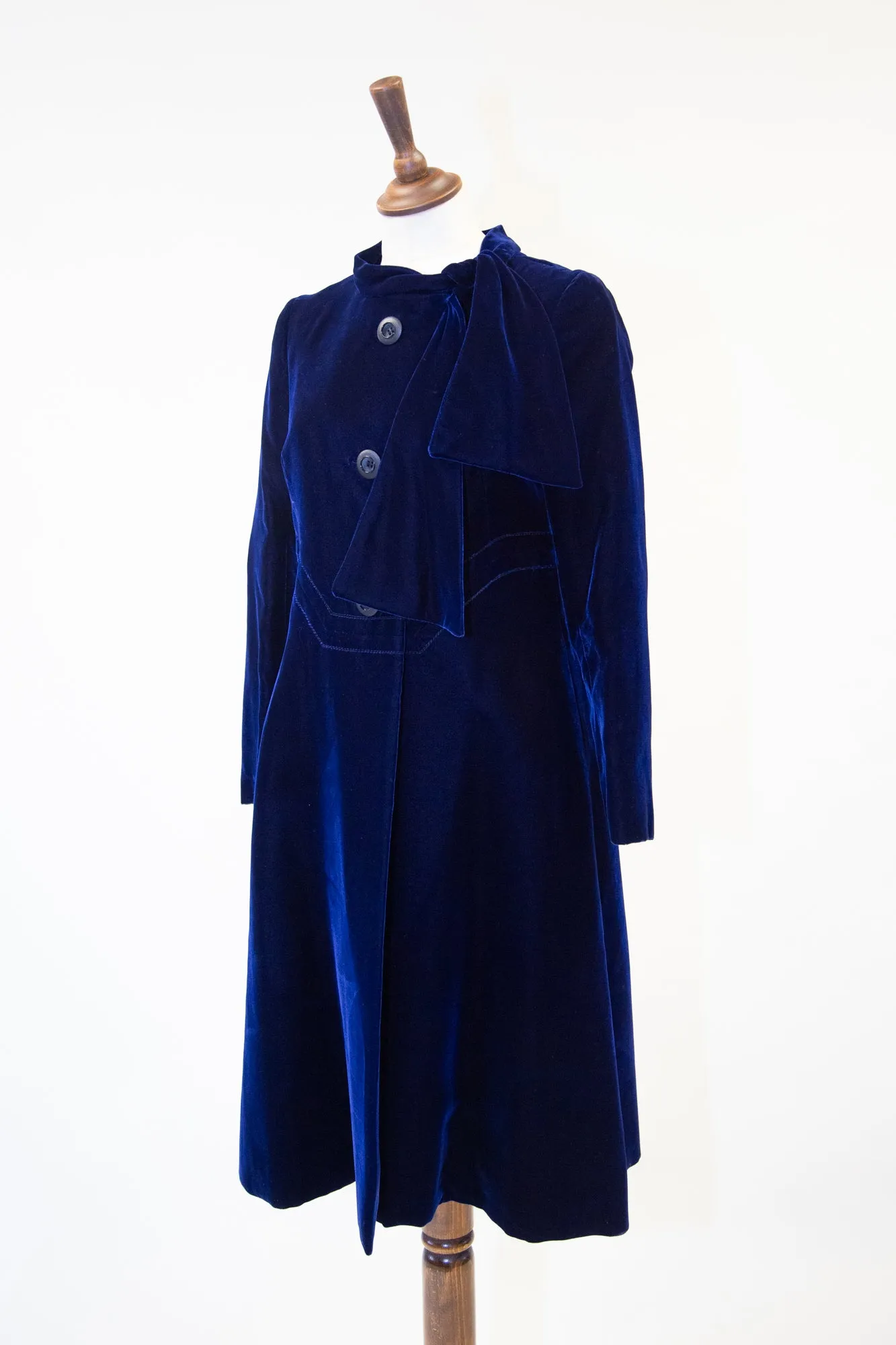 Vintage 1960s Hardy Amies Blue Velvet Coat