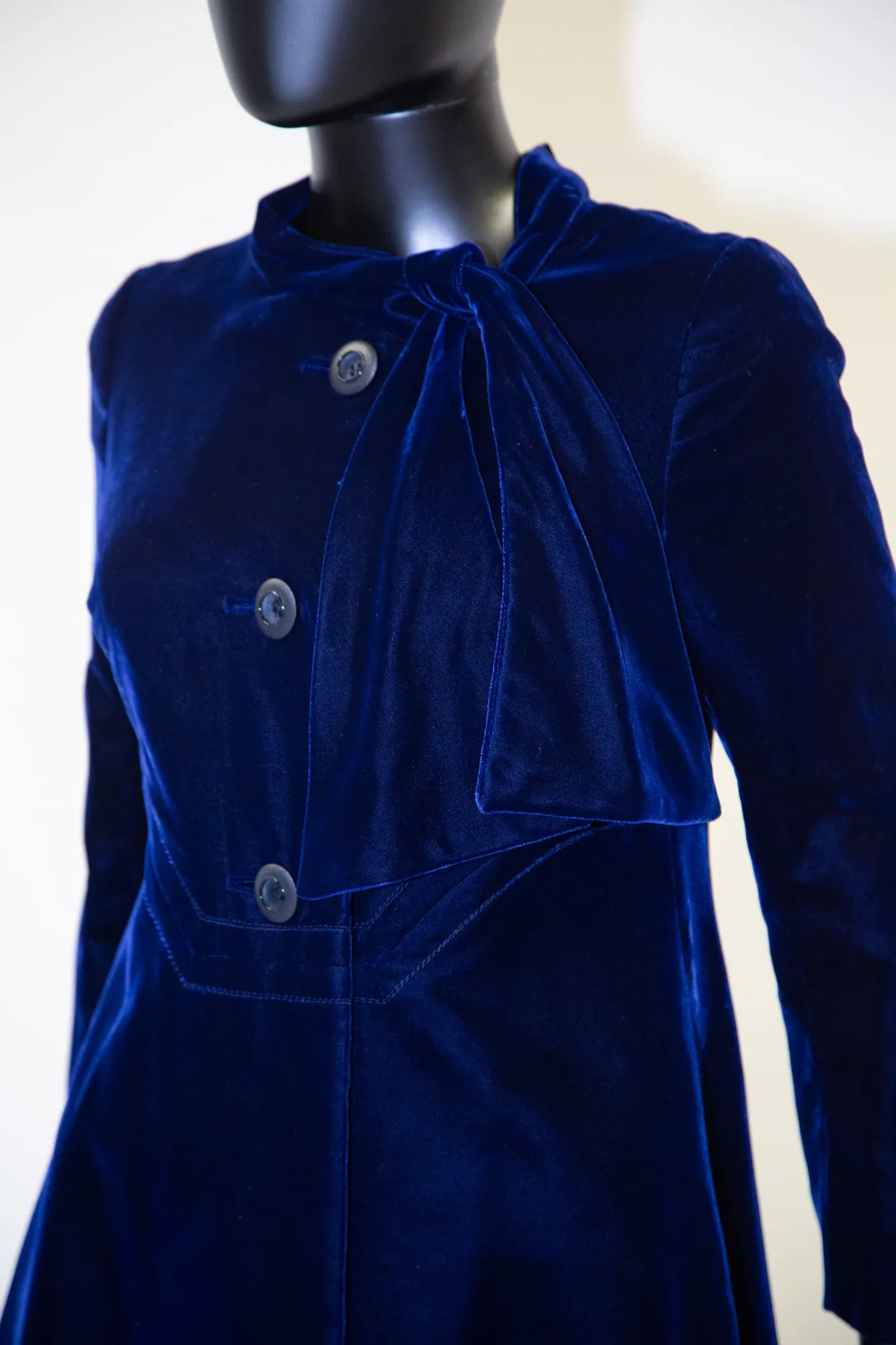 Vintage 1960s Hardy Amies Blue Velvet Coat