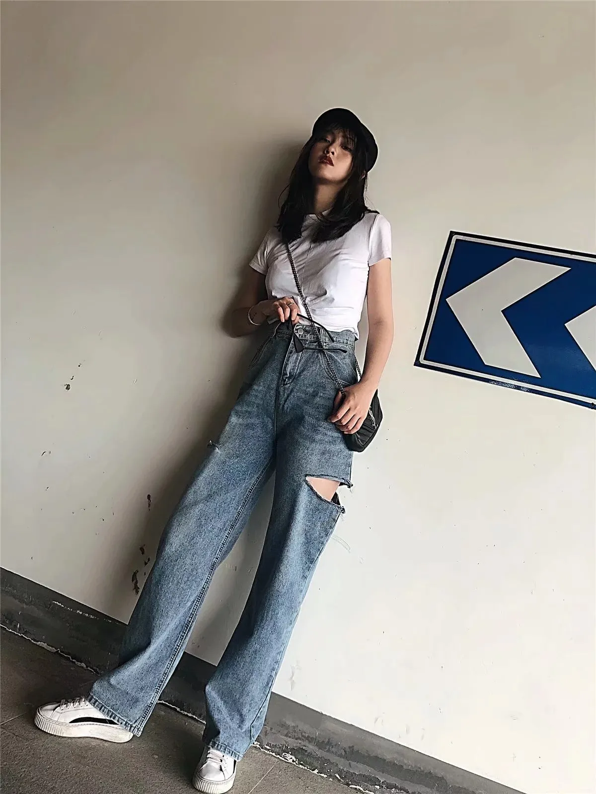 Women Stylish denim jeans high-waisted ripped loose fit wide-legged radish pants Long Trousers